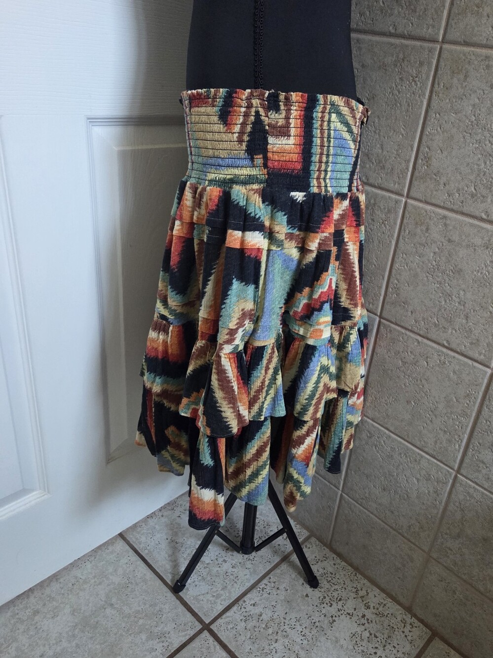 Lauren Ralph Lauren Multi-Color Aztec Tiered Skirt Western Boho Rodeo Size 14 - Picture 6 of 10